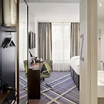Premier München Airport Süd Hotel 3*